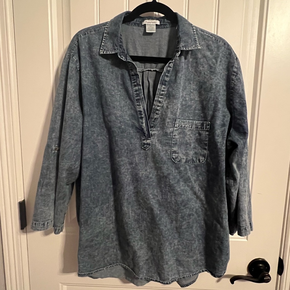 #1741. Dizzylizzy 3/4 Roll-Tab Sleeve Chambray Button Shirt. Women's Size 2X